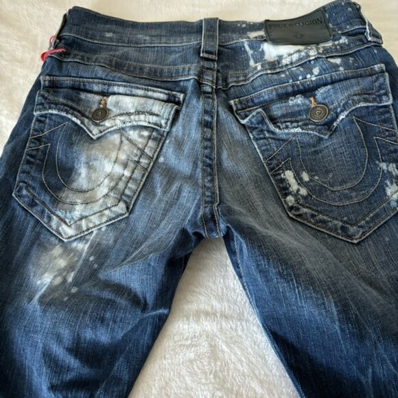 True Religion Ricky Relaxed Straight Distressed Shorts, size 28 - Picture 11 of 16